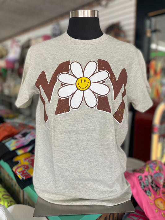 Mom Daisy Tee